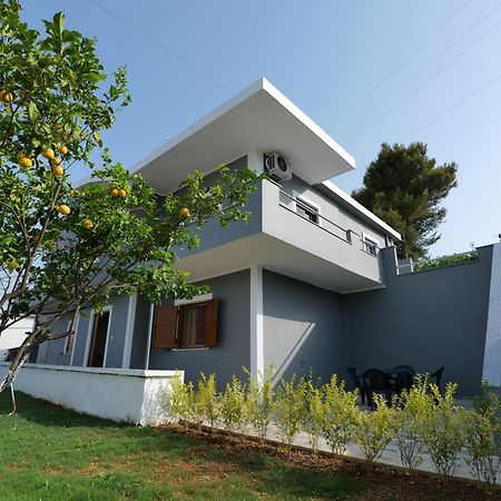 Iphigenia Luxury Flat Apartment Sarande Exterior photo