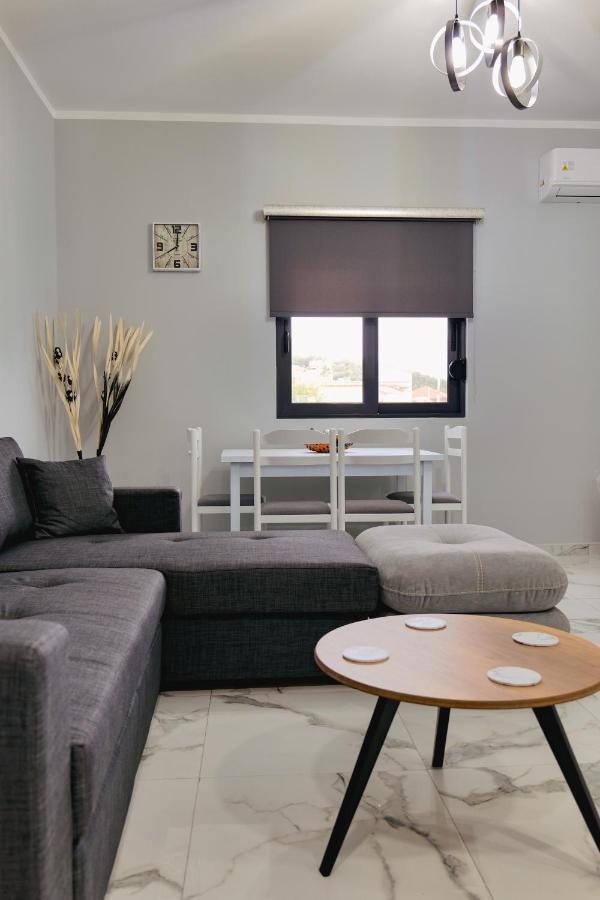 Iphigenia Luxury Flat Apartment Sarande Exterior photo