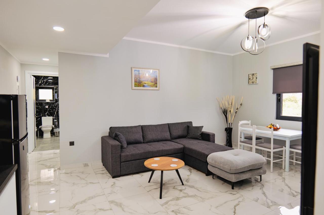 Iphigenia Luxury Flat Apartment Sarande Exterior photo