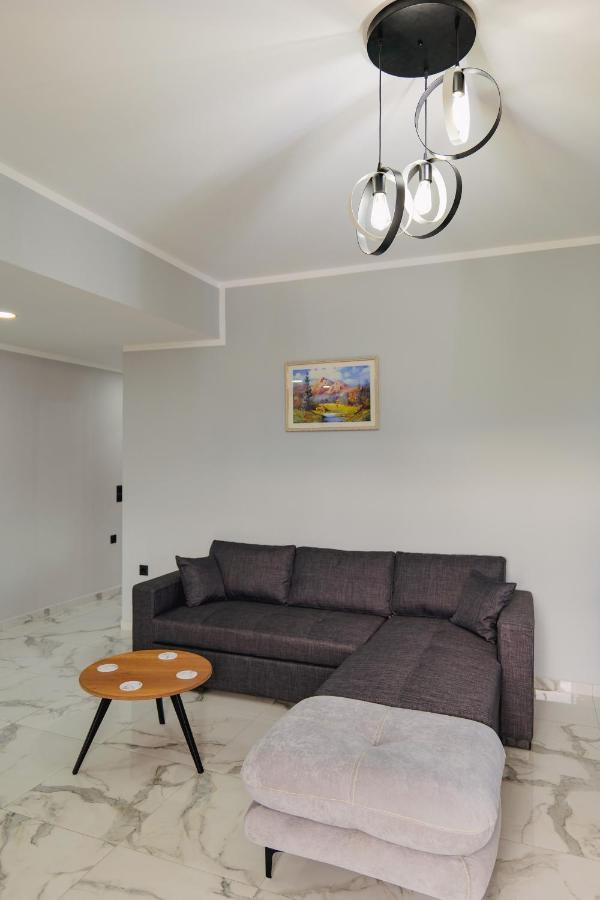 Iphigenia Luxury Flat Apartment Sarande Exterior photo